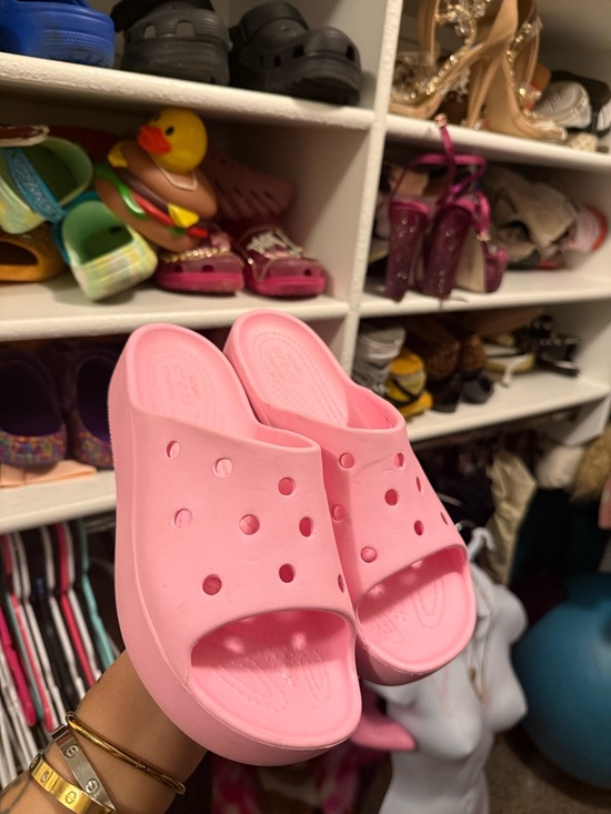 CROCS Shoes - Crocs classic platform slide 🦩